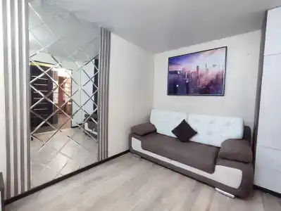 в центре, панорамный вид на площадь Победы и Амфитеатр - 14