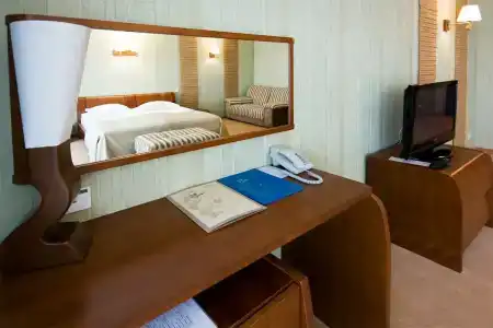 Respect Hall & Spa - 111