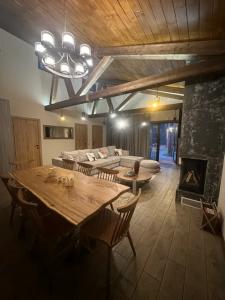 Наедине с Эльбрусом - 57