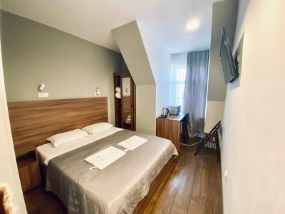 Демократ на Некрасова 58 - 125