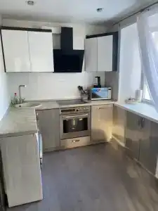 Квартиры на Полярной Дивизии 7 - 76