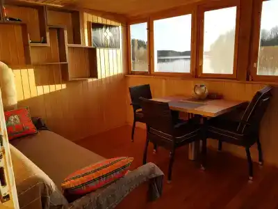 Домик на причале в Камено - 7