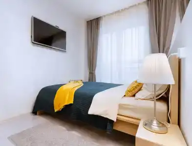 на Набережной - 1