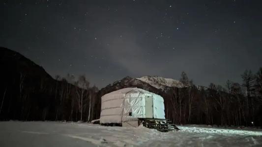 Юрта с панорамным окном и видом на горы - 12
