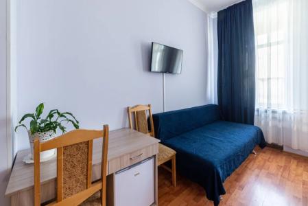 Демократ на Некрасова 58 - 210