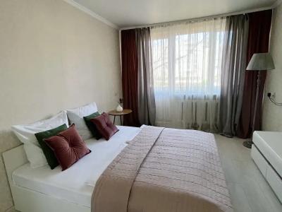 Квартиры на 9 Апреля 62 - 78