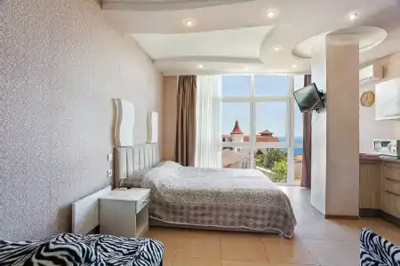 на Красномаякской, 18Е - 37