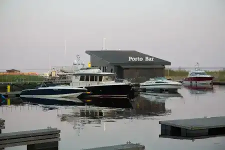 В Морозова - 37