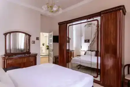 Кутузов на Кутузовском Проспекте - 28