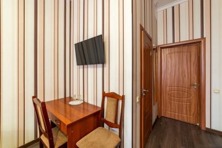 Демократ на Некрасова 58 - 162