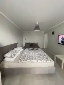 Квартиры на 9 Апреля 62 - 8