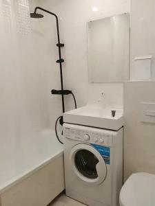 Квартиры на Юных Ленинцев 8 - 22