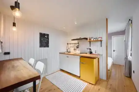 Lago & Naki Mountain Retreat - 0