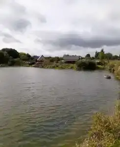 Уютный гостевой дом с баней на берегу озера - 14