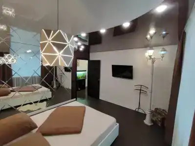 на Ленинградке у ТЦ Форум - 5