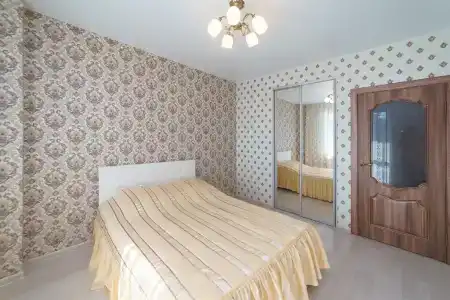 Шахтеров, 74Б - 0
