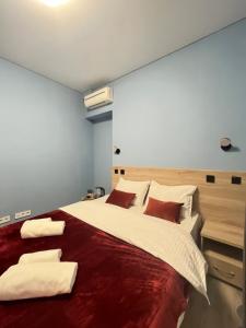 Fan House - 94
