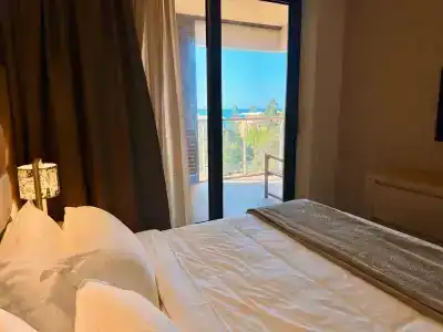 Dreamland Oasis - 123