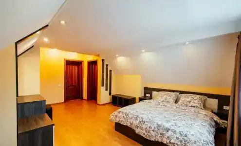 Русский двор - 12