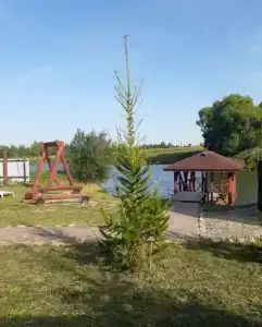 Уютный гостевой дом с баней на берегу озера - 12