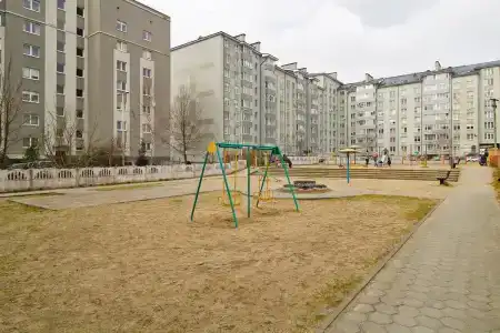 на Баженова - 18