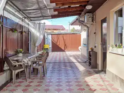 Уютный домик в тихом зелёном районе - 15