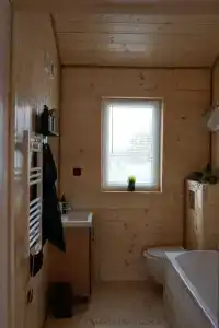 Дом с фурако на берегу реки - 10