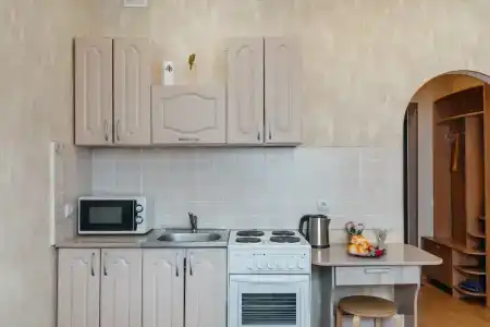 В тихом районе города, новый дом - 20