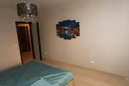 Цюрупы 78 - 13