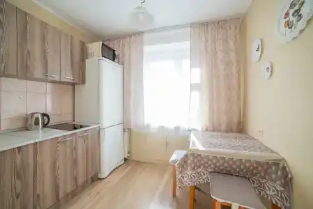 на Надеждинской, 20 - 14
