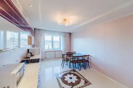 Dekabrist Apartment at anokhina 93 - 102