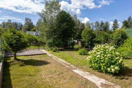 Идеальный вариант для уединенного загородного отдыха - 35