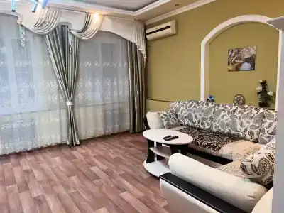 Дом с видом на гору Змейку