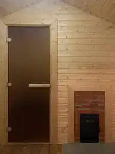 Домик с террасой на берегу озера. - 18
