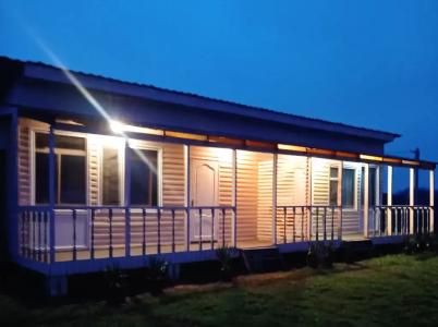 Комфортный гостевой домик с большой верандой - 25