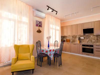 Большой дом для большой семьи - 11