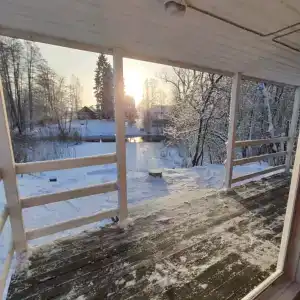 Дом с террасой прямо на берегу реки - 18