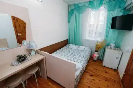 Поющие в Терновнике - 105