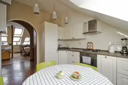 Атмосферная мансарда в лучшем районе Калининграда Амалинау! - 9