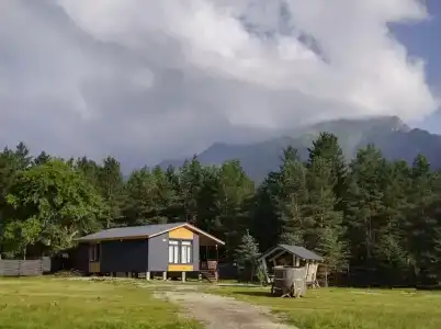 Шале с прекрасным видом на горы - 0