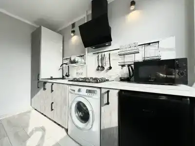 на Черняховского 12 - 11