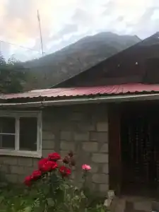 Домик с видом на горы - 6