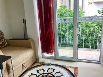 в центре - 67