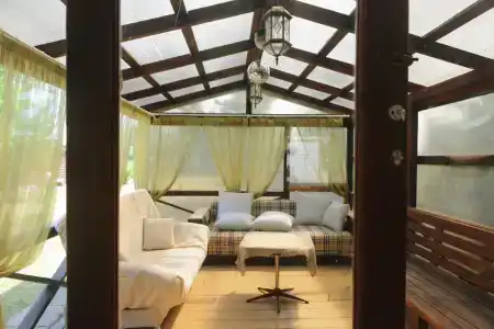 Шартруз Красное - сад, веранда и баня - 62