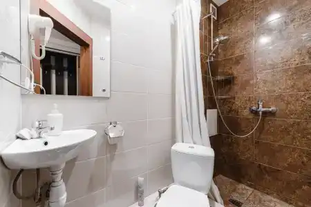 Simple Bon Voyage - 166