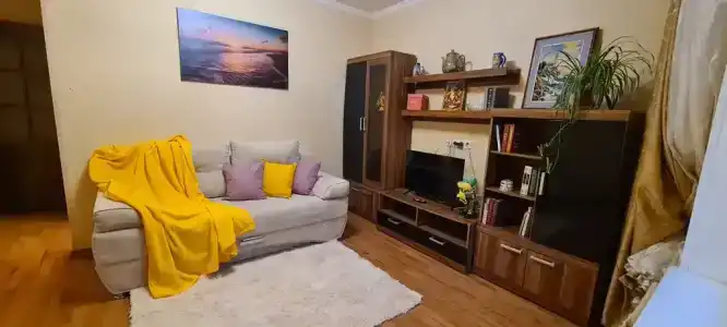 Room on Khachaturiana 12k3 - 0