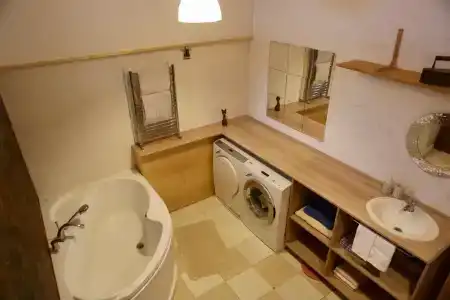 Уютный дом с камином - 8