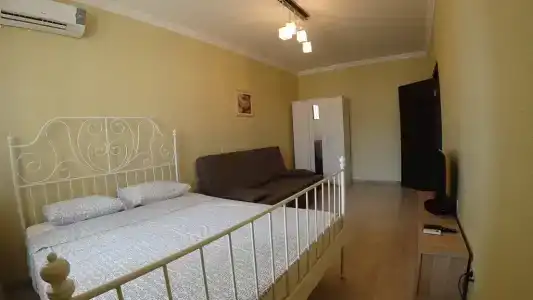 Солнечная квартира с видом на море - 12