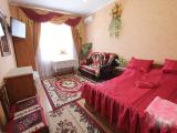 Частный дом-комната Оранжевая