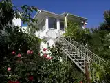 Апартаменты семейный трёхкомнатный семиместный с кухней-столовой